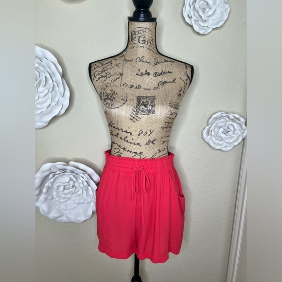Pants - BCBGeneration Bright Coral Elastic Waistband High Waist Shorts Size Medium